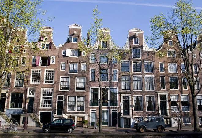 The Crown Hotel Image