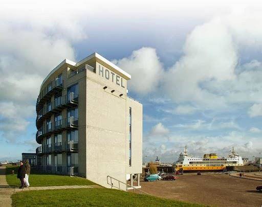 Hotel lands end