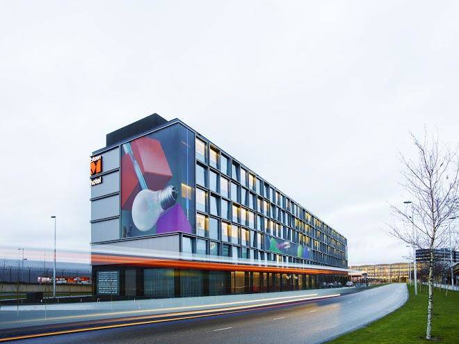 Citizenm schiphol airport hotel