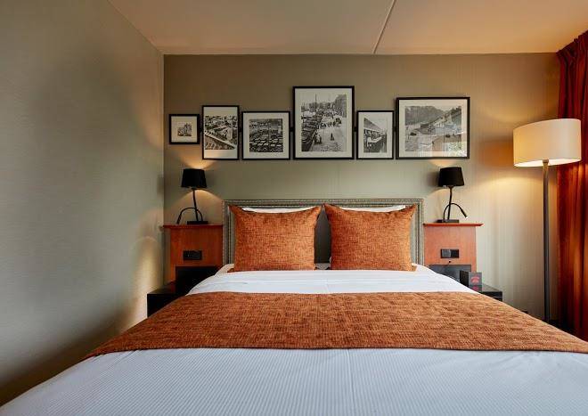 Carlton square hotel