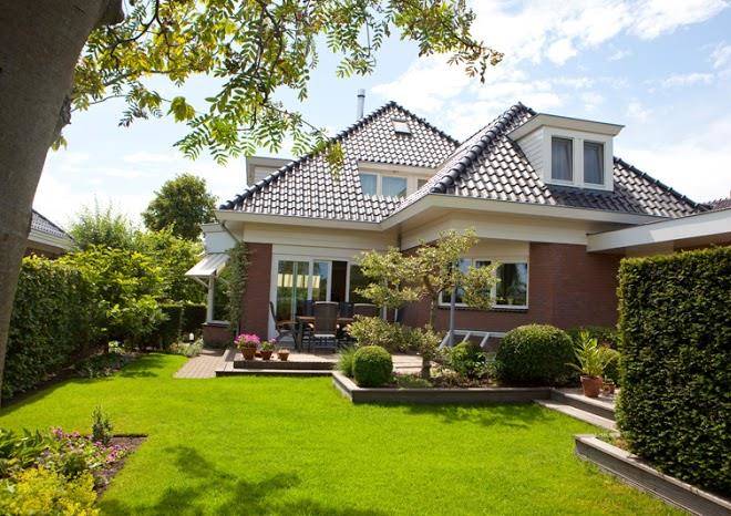 Au Bord Du Canal Image