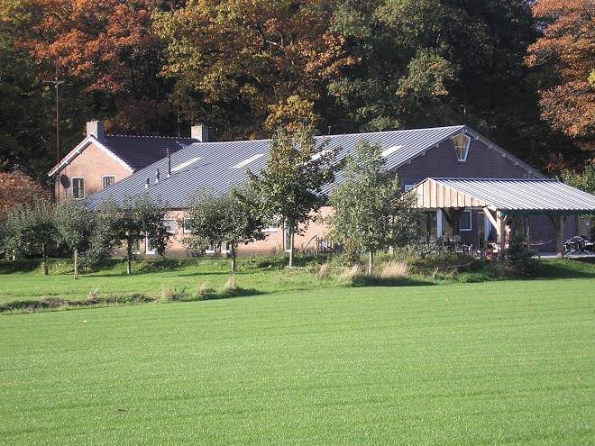 Groepsaccommodatie huis in 't veld