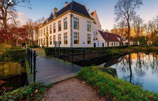 Het kasteel van rhoon