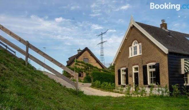 T voorhuis aan de lek