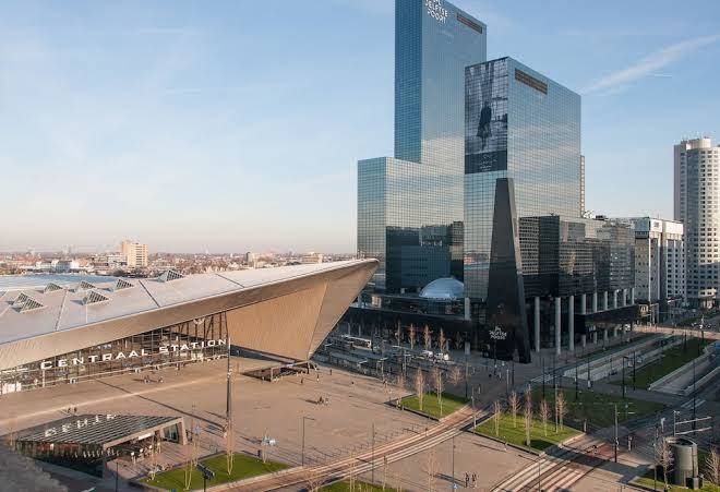 Premier Suites Plus Rotterdam Image