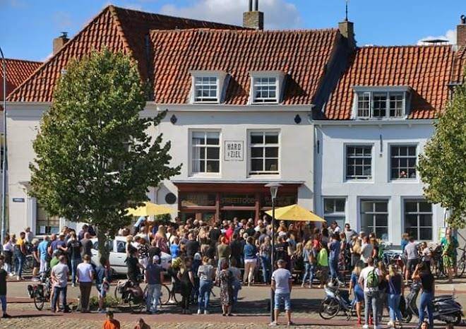 Street food bistro hard & ziel