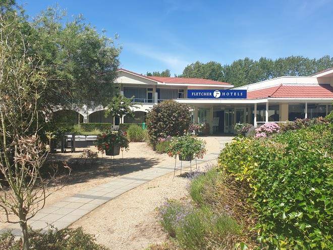 Restaurant Strandhotel Renesse Image