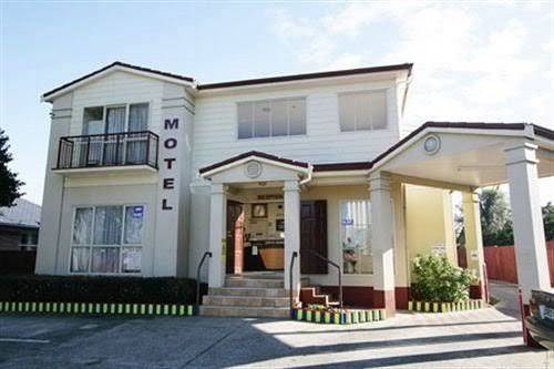 Avondale Motor Inn Image