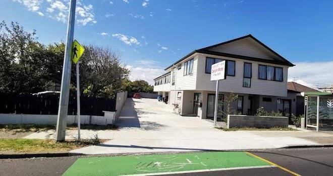Airport delight motel