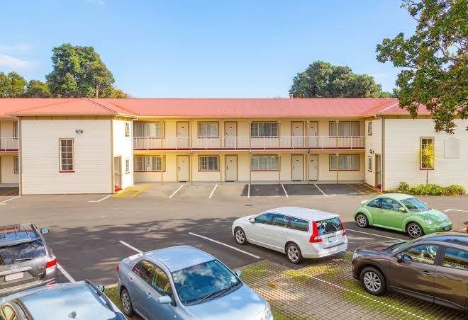 Best western bk's pioneer motor lodge