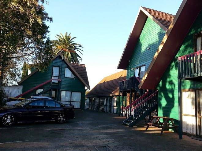 Crusoe's motor lodge