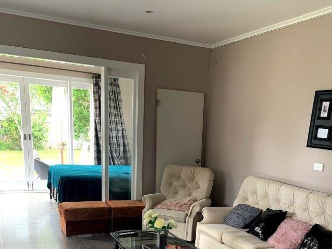 Takapuna Holiday Image