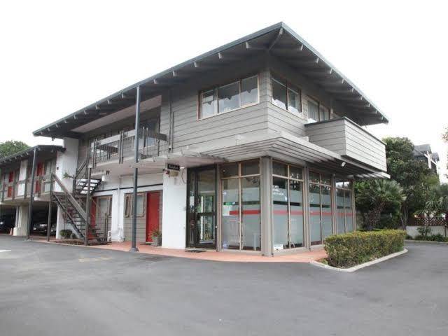 Epsom motel