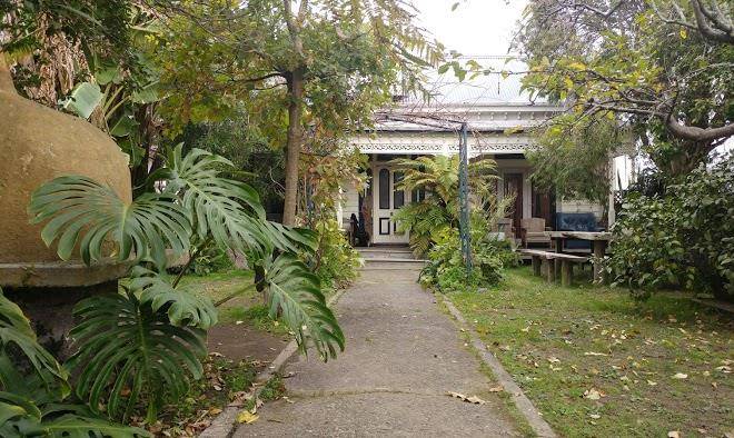 Central oasis backpackers