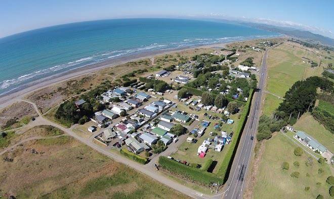 Tirohanga beach motor camp