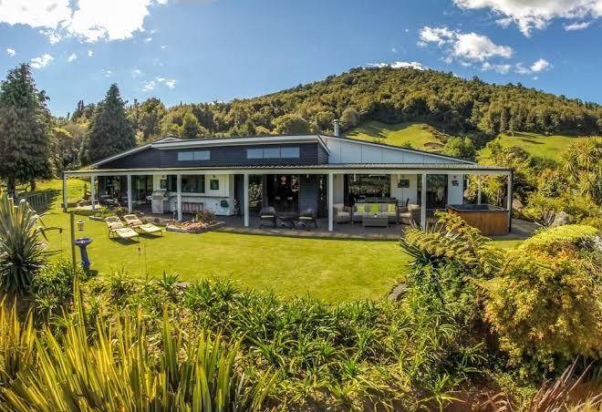 City lights boutique lodge