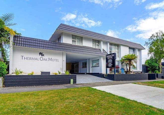 Thermal oak motel
