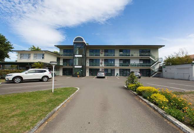 Gateway international motel