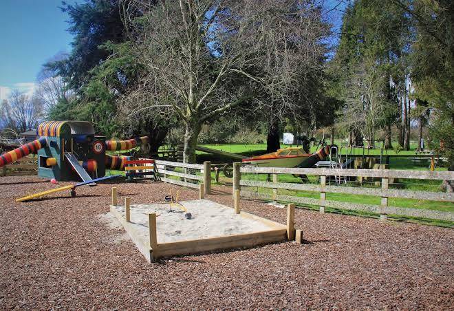 Rotorua hide away lodge