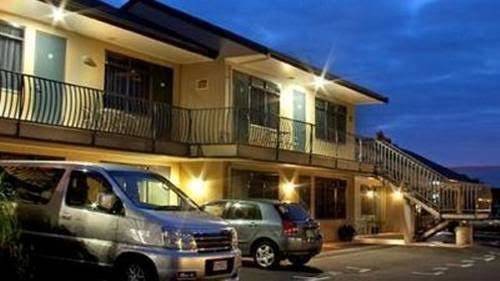 Ambassador motor inn