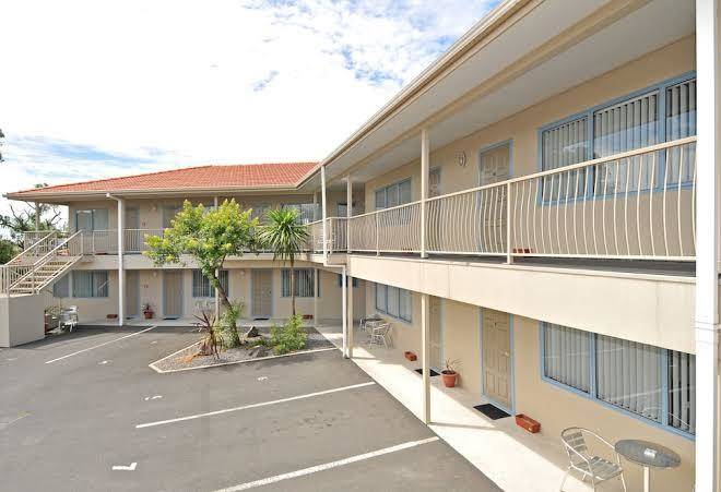 Gateway motor inn