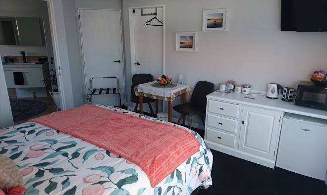 Sunkist b & b