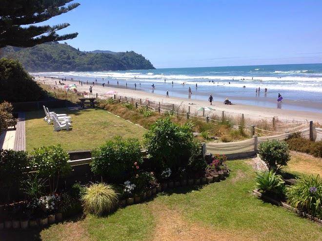 Beachfront bed & breakfast