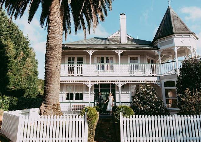 Charlemagne lodge