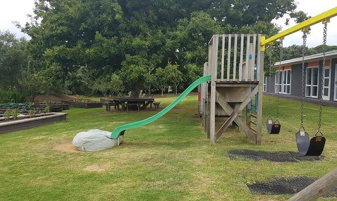 Waihi beach hotel