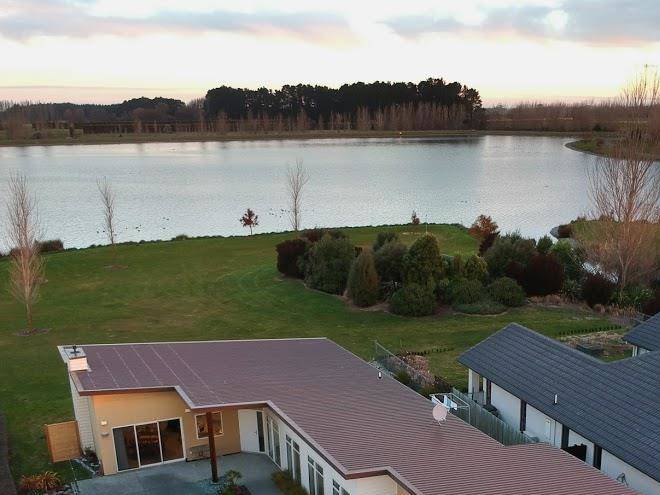 Lake hood view bnb