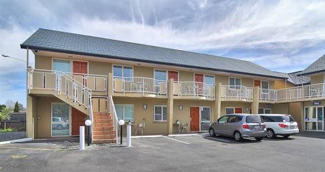 Apollo motel