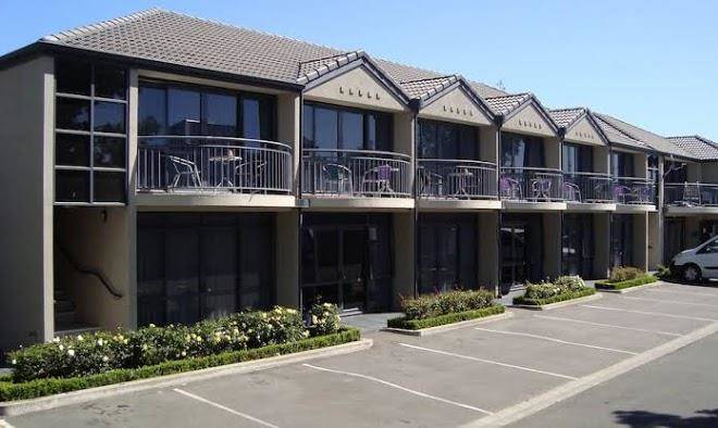 Azena motel