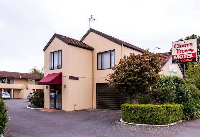 Cherry tree lodge