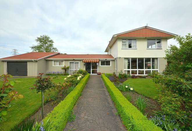 Middlepark motel