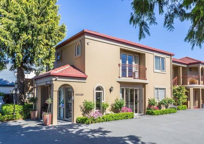 Roma on riccarton