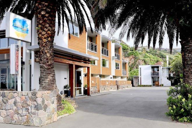 Sumner bay motel