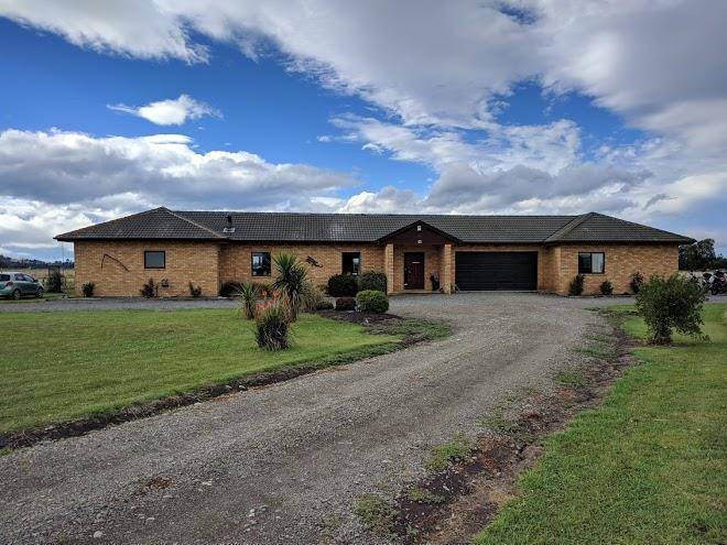 Bentleys Country Stay Image