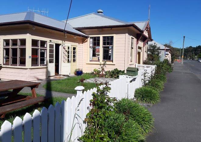 Albatross backpacker inn