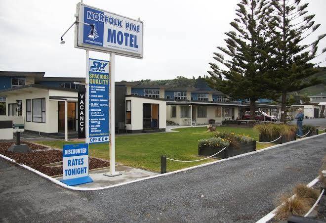 Norfolk pine motel