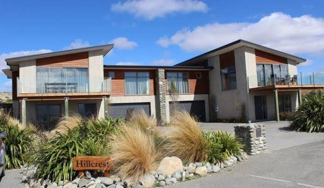 Hillcrest lodges