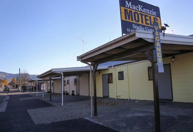Mackenzie motels