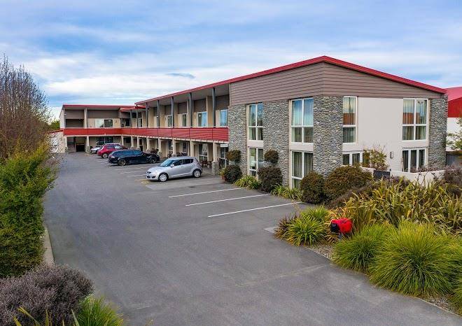 Riverstone motel