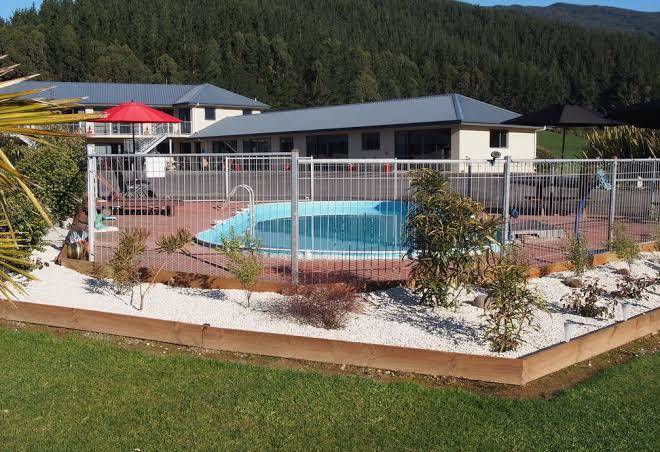 Linkwater motel