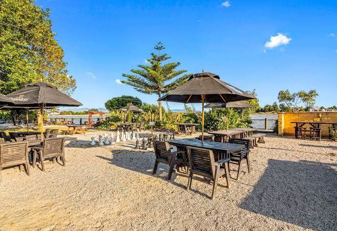 The Honest Lawyer Country Pub Image