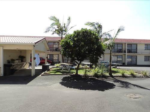 Wayfarer motel