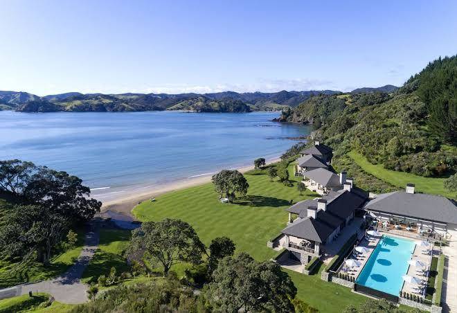 Helena bay lodge