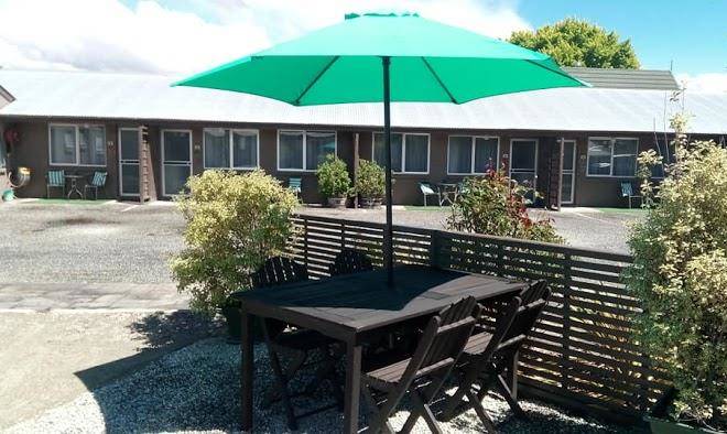Almond court motel