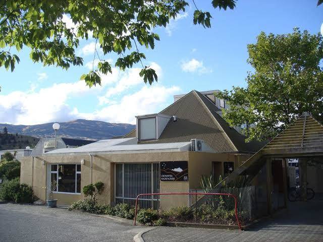 Cromwell backpackers