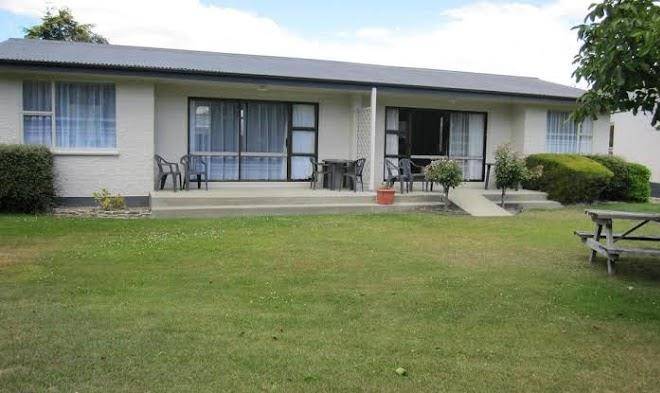 Cromwell motel