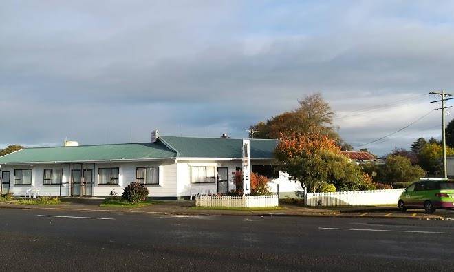 Owaka lodge motel